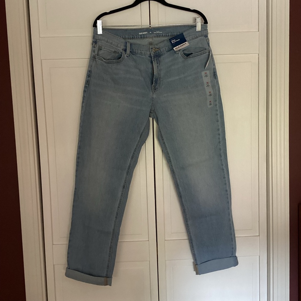 NWT Old Navy Wow Boyfriend Ankle Jeans